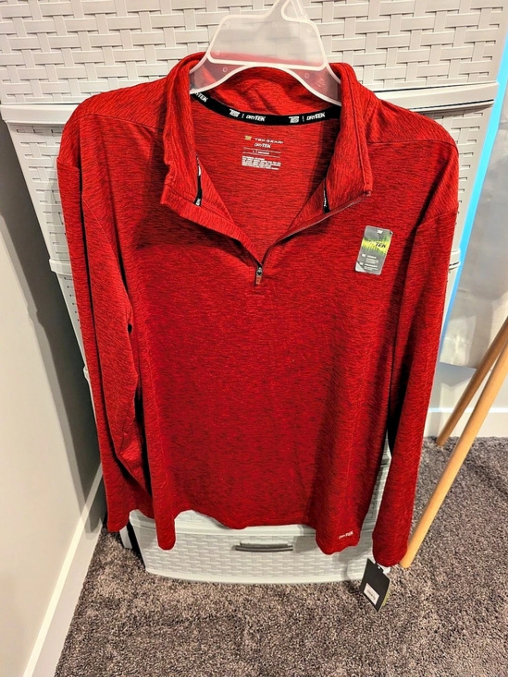 Tek Gear Drytek Long Sleeve Quarter-Zip Red Large